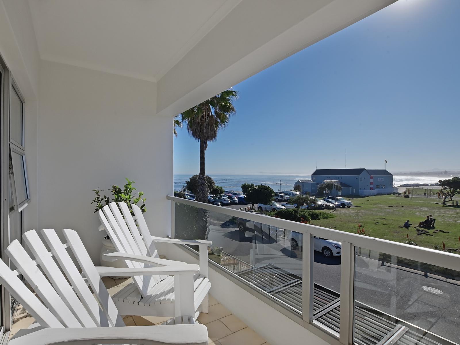 19 Beach Road