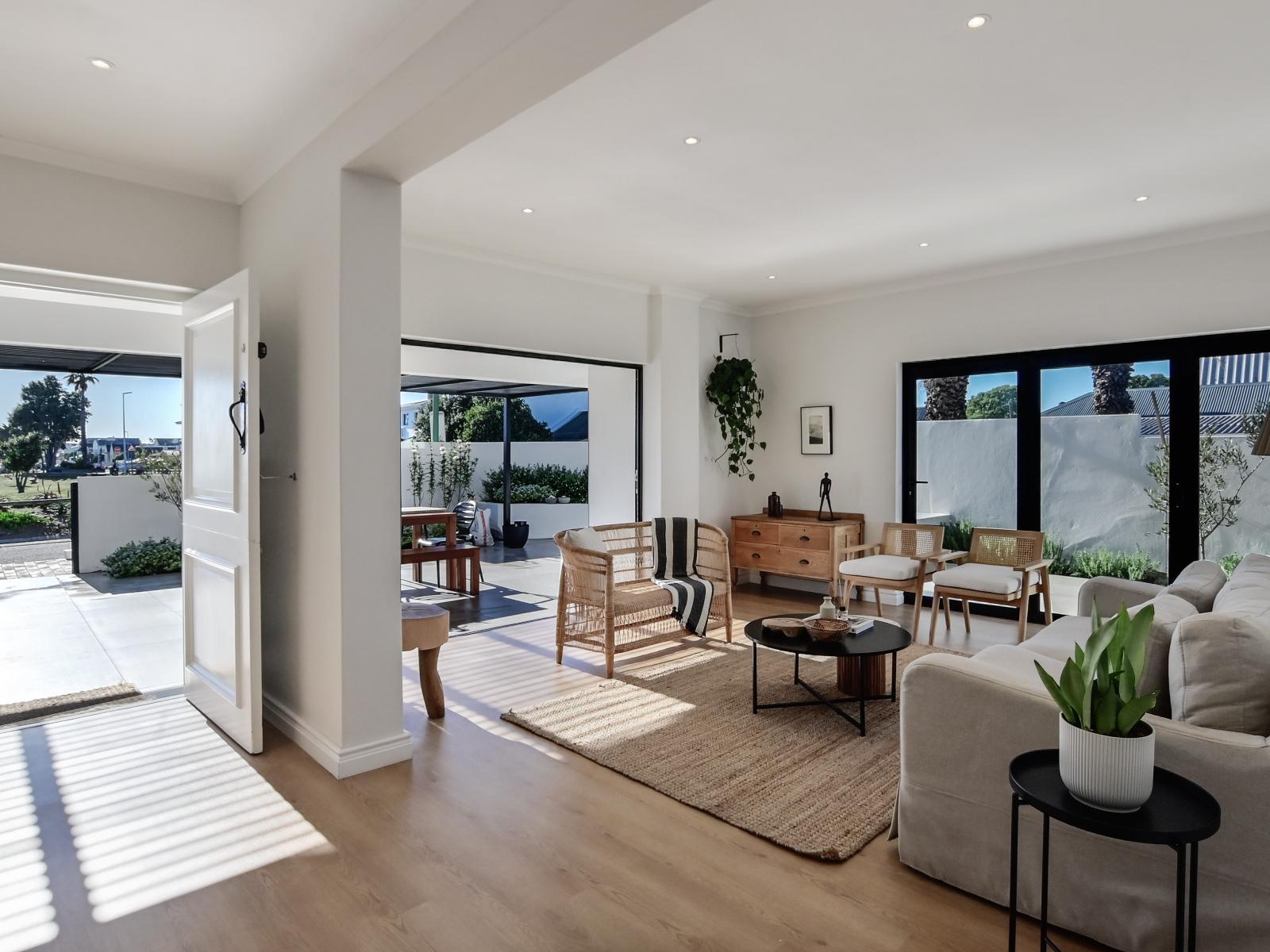 19 Beach Road