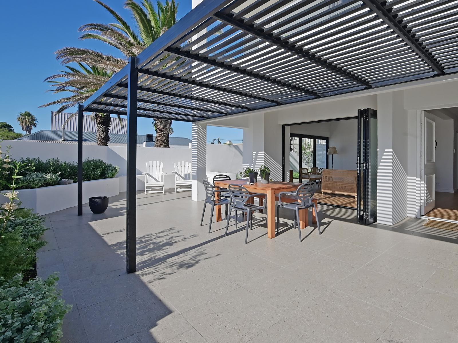 19 Beach Road