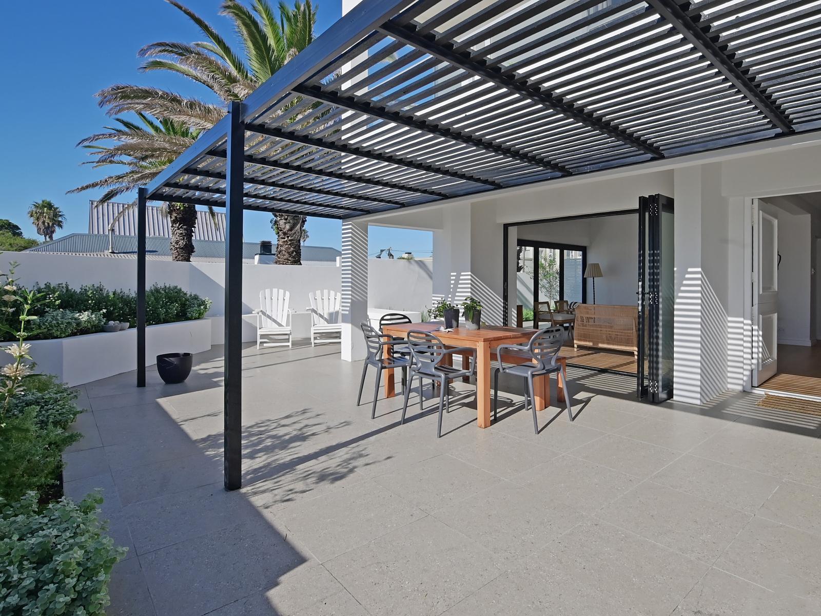 19 Beach Road