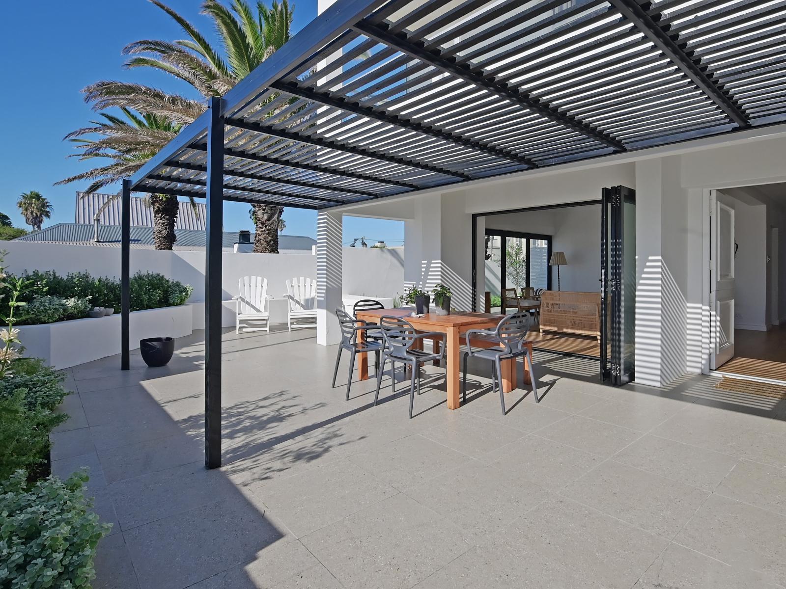 19 Beach Road