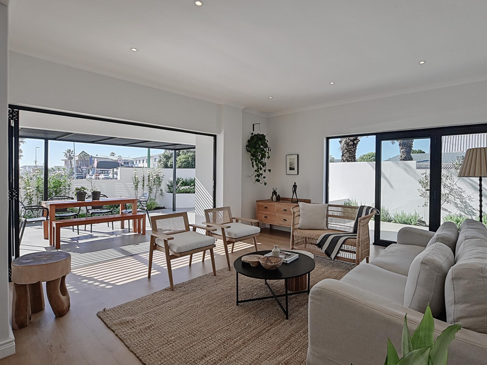 19 Beach Road