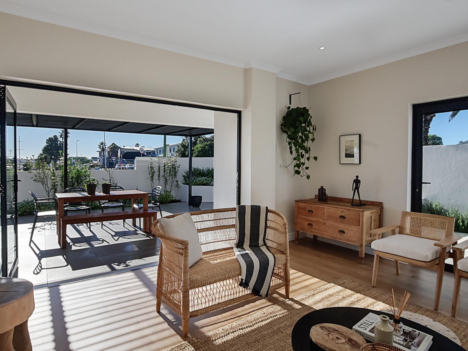 19 Beach Road