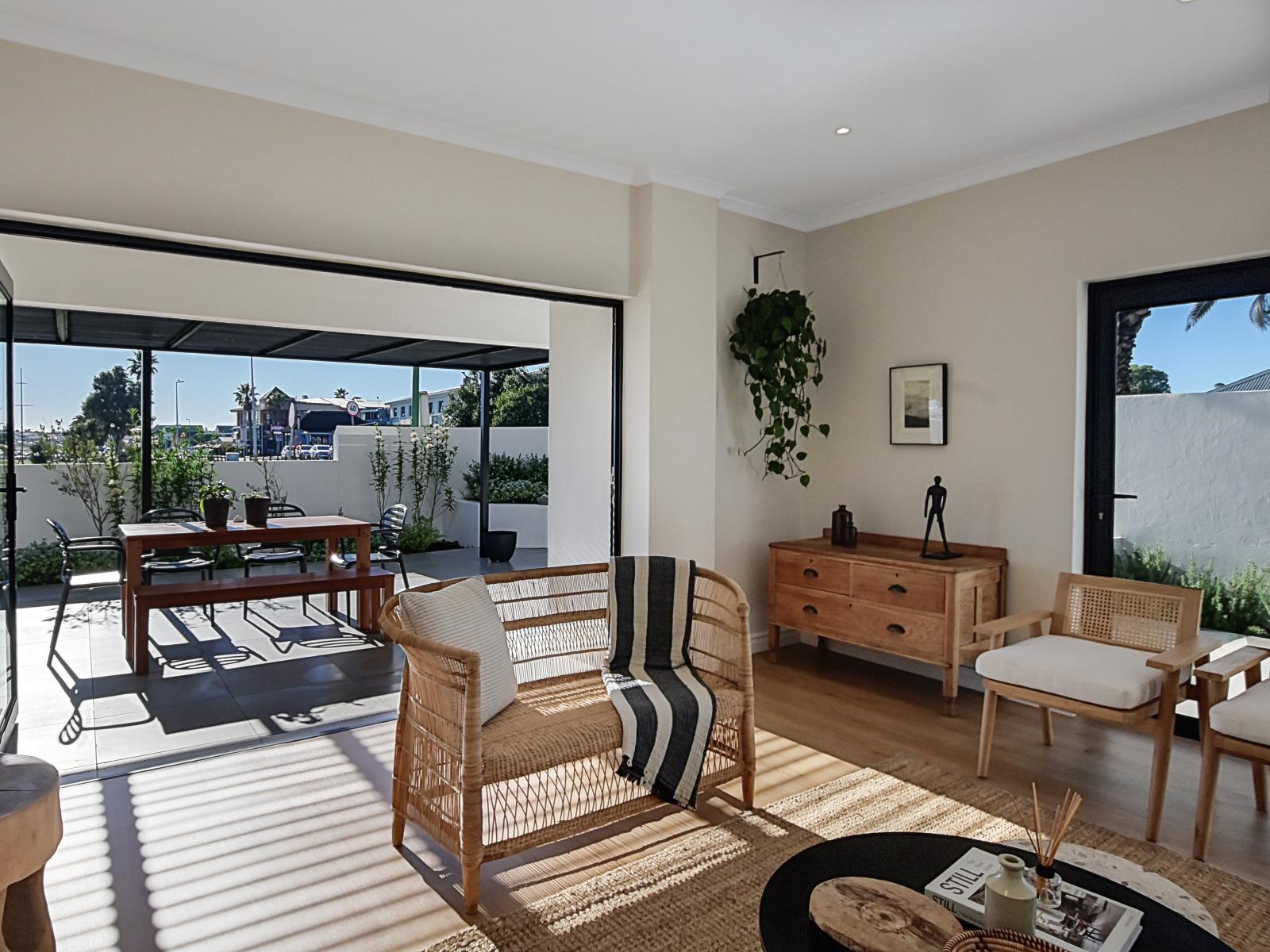19 Beach Road