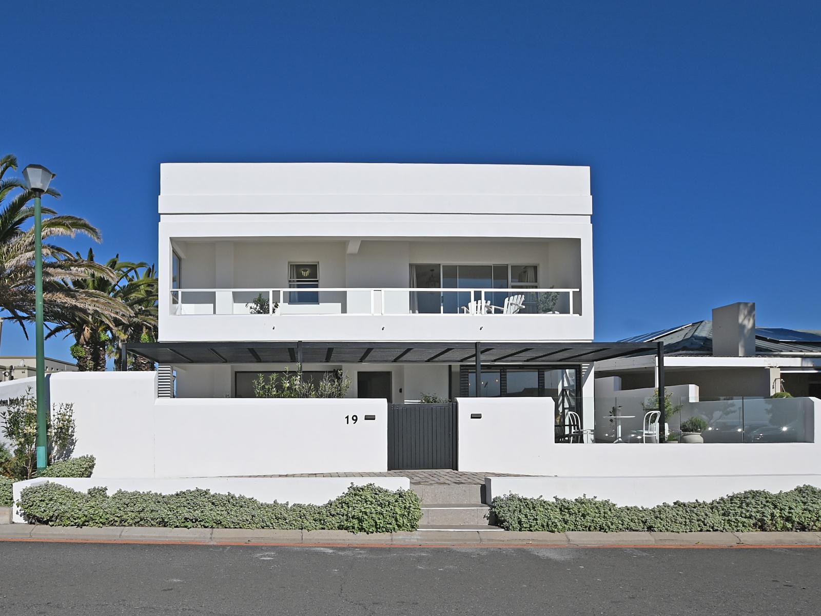 19 Beach Road