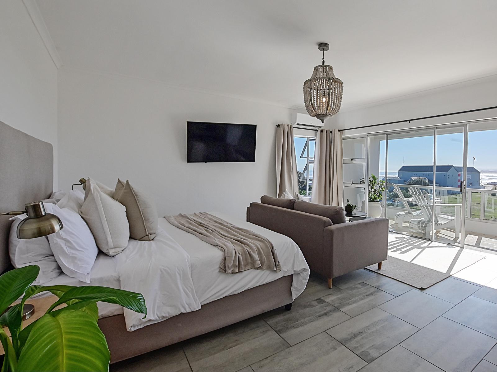 19 Beach Road