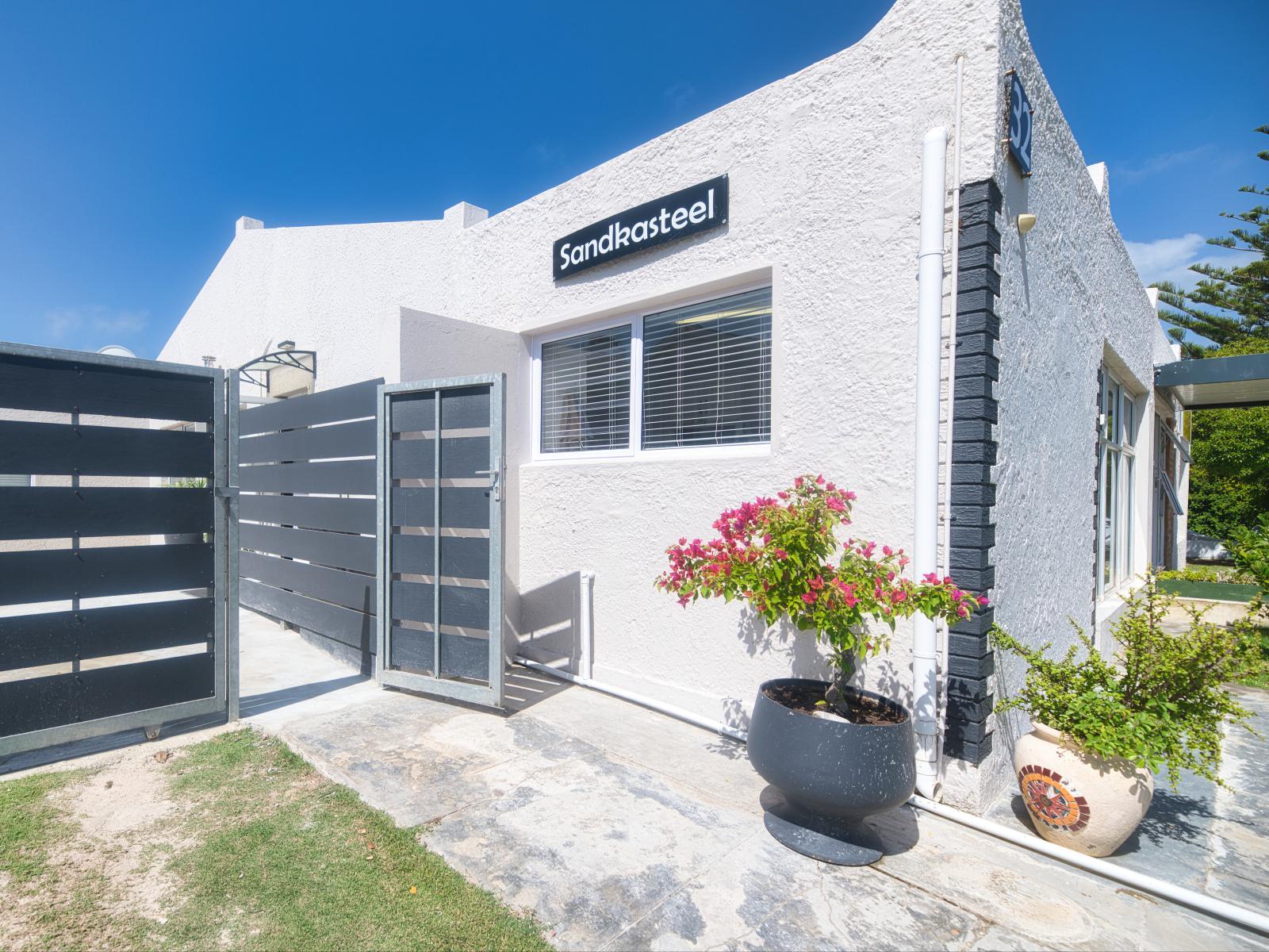 32 Main Road