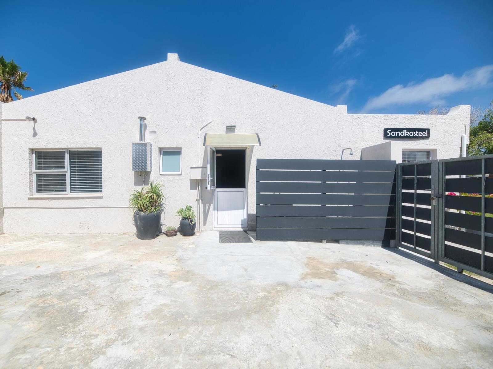 32 Main Road