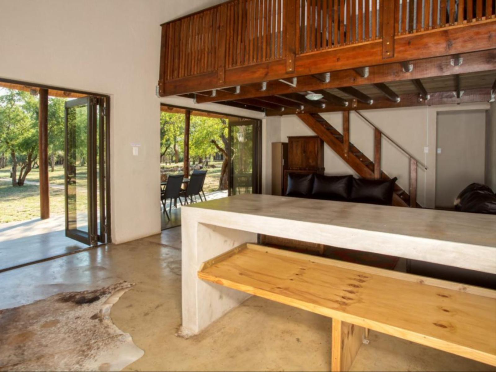 Kubu Bush Lodge