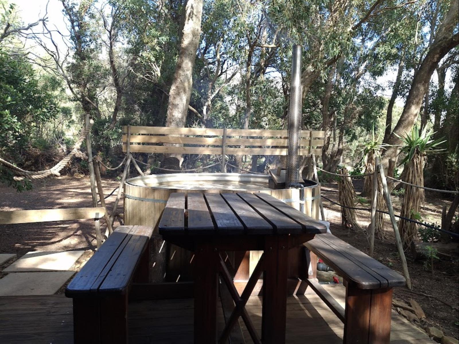 11 Mountain Stream Hot Tub Accommodation