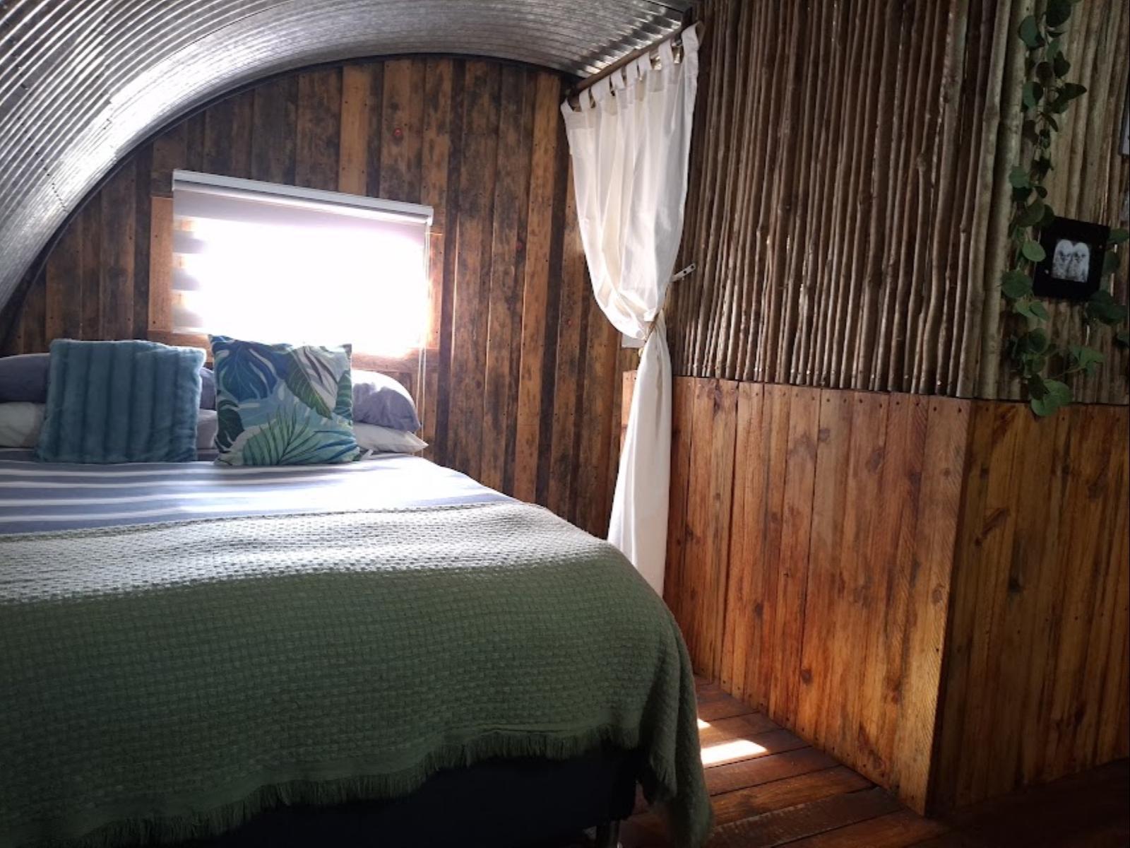11 Mountain Stream Hot Tub Accommodation