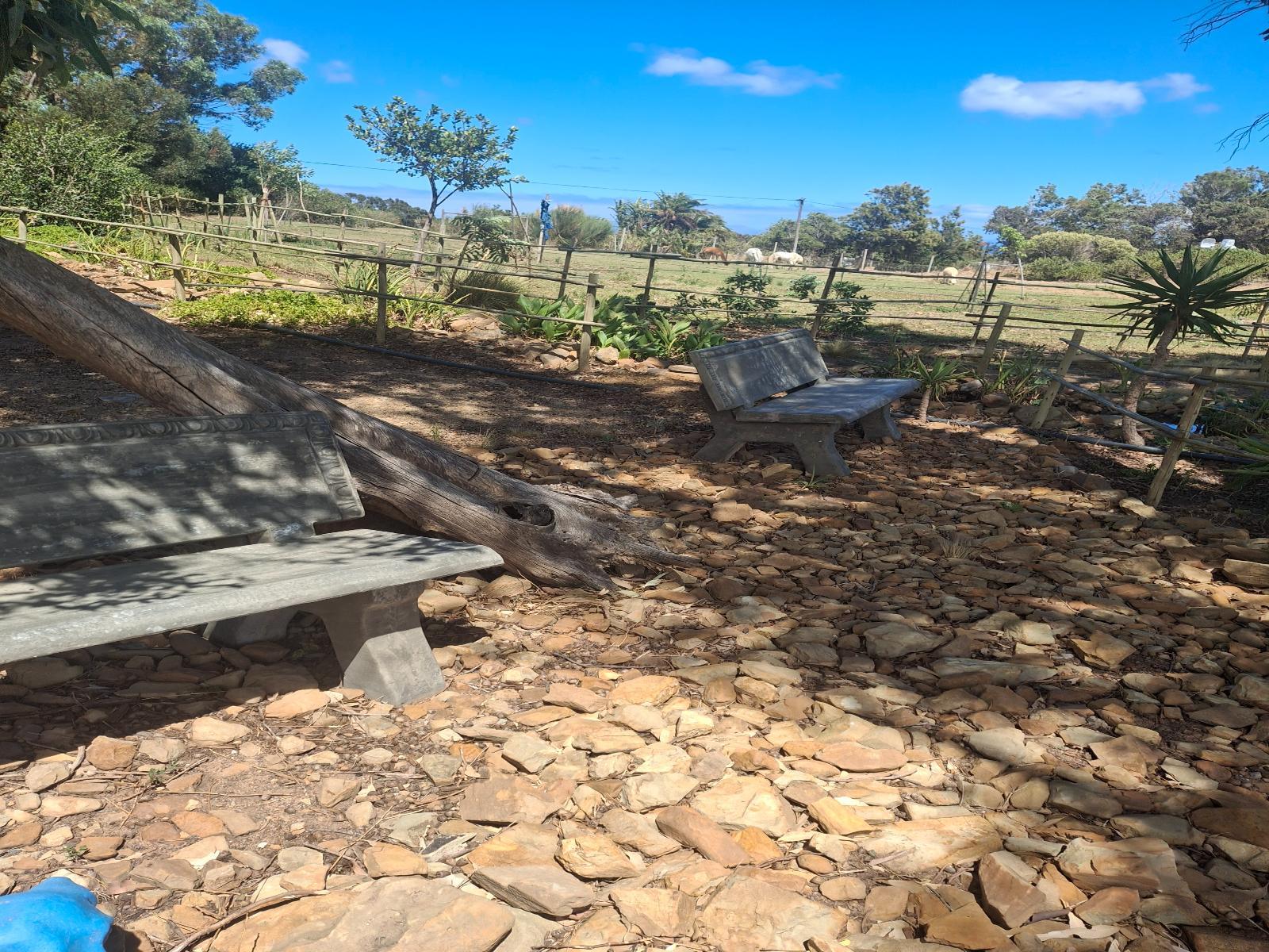 11 Mountain Stream Hot Tub Accommodation