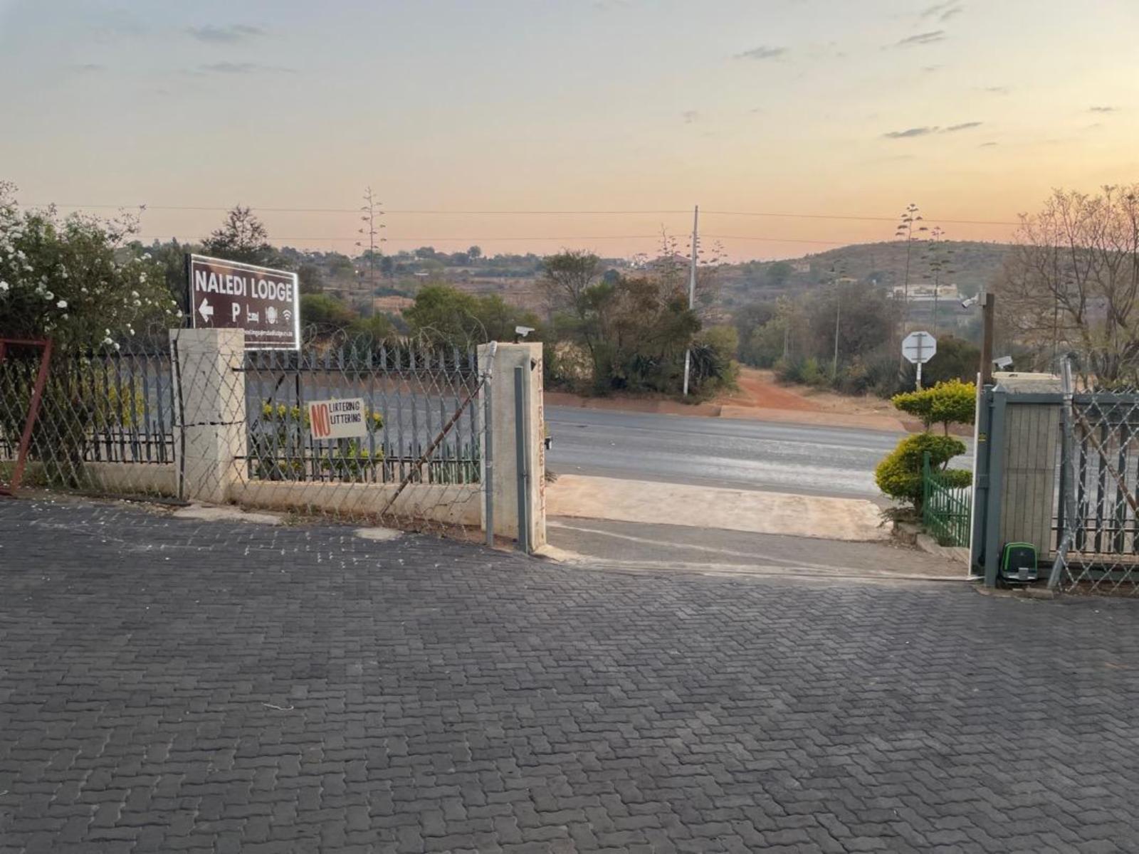 Naledi Lodge and Guesthouse