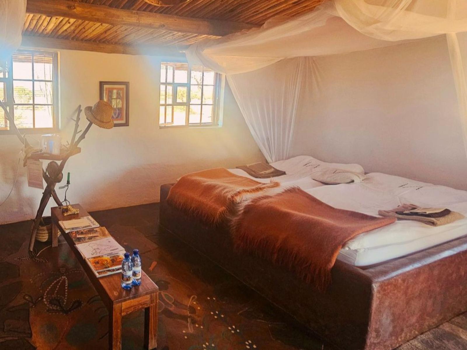 Eningu Kalahari Lodge