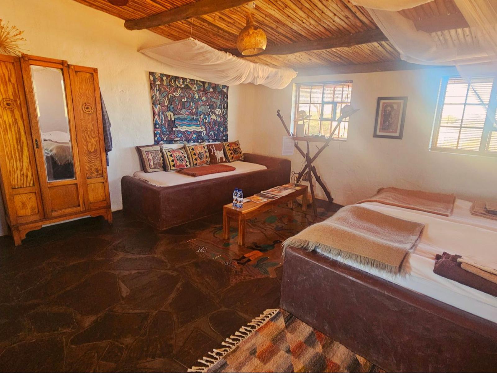 Eningu Kalahari Lodge