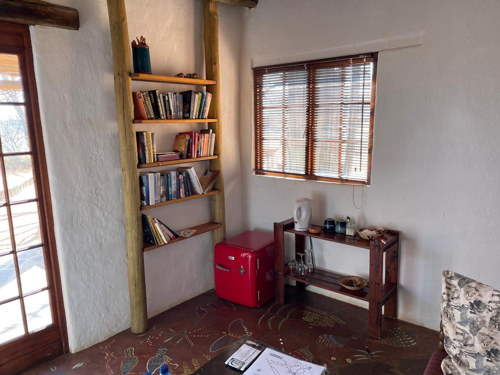 Eningu Kalahari Lodge