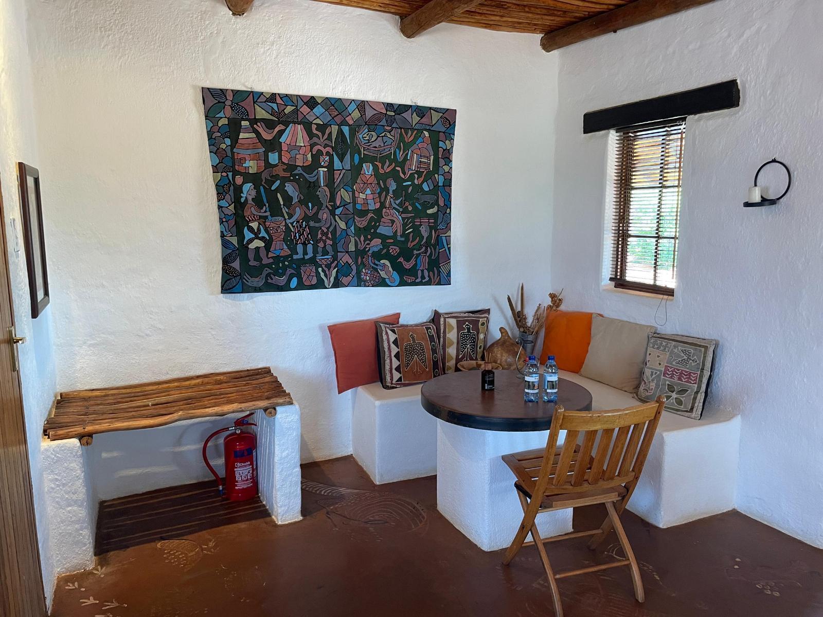 Eningu Kalahari Lodge