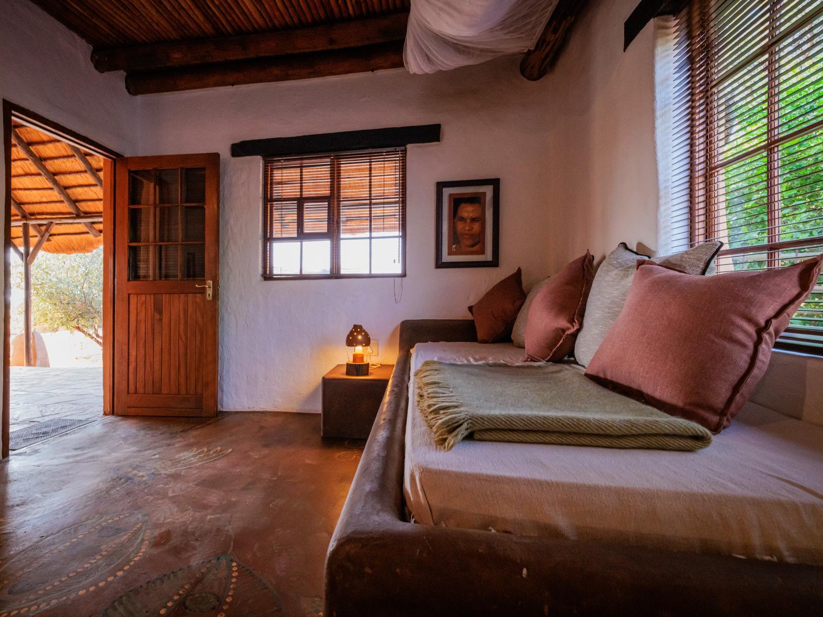 Eningu Kalahari Lodge