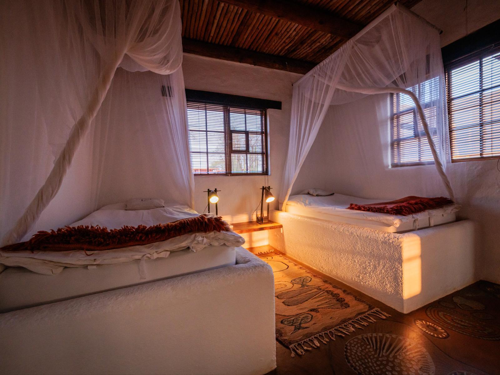 Eningu Kalahari Lodge