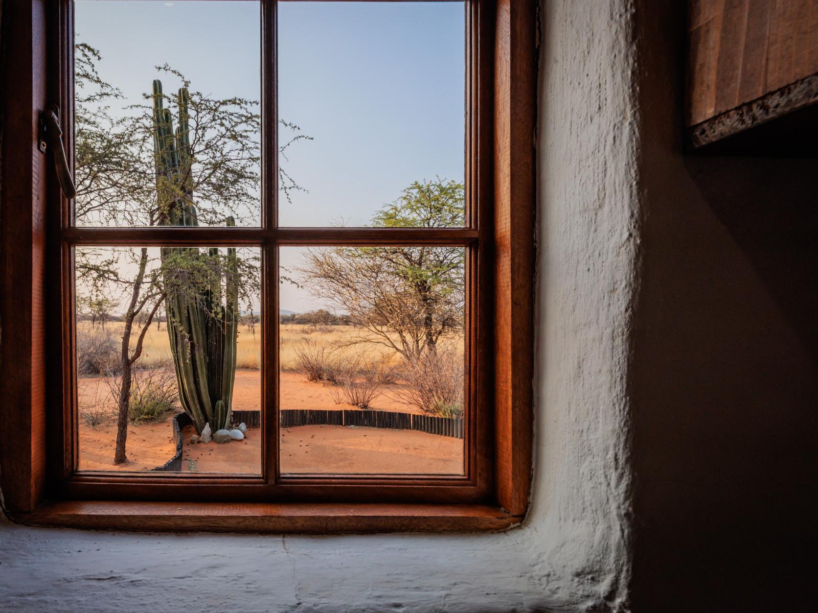 Eningu Kalahari Lodge