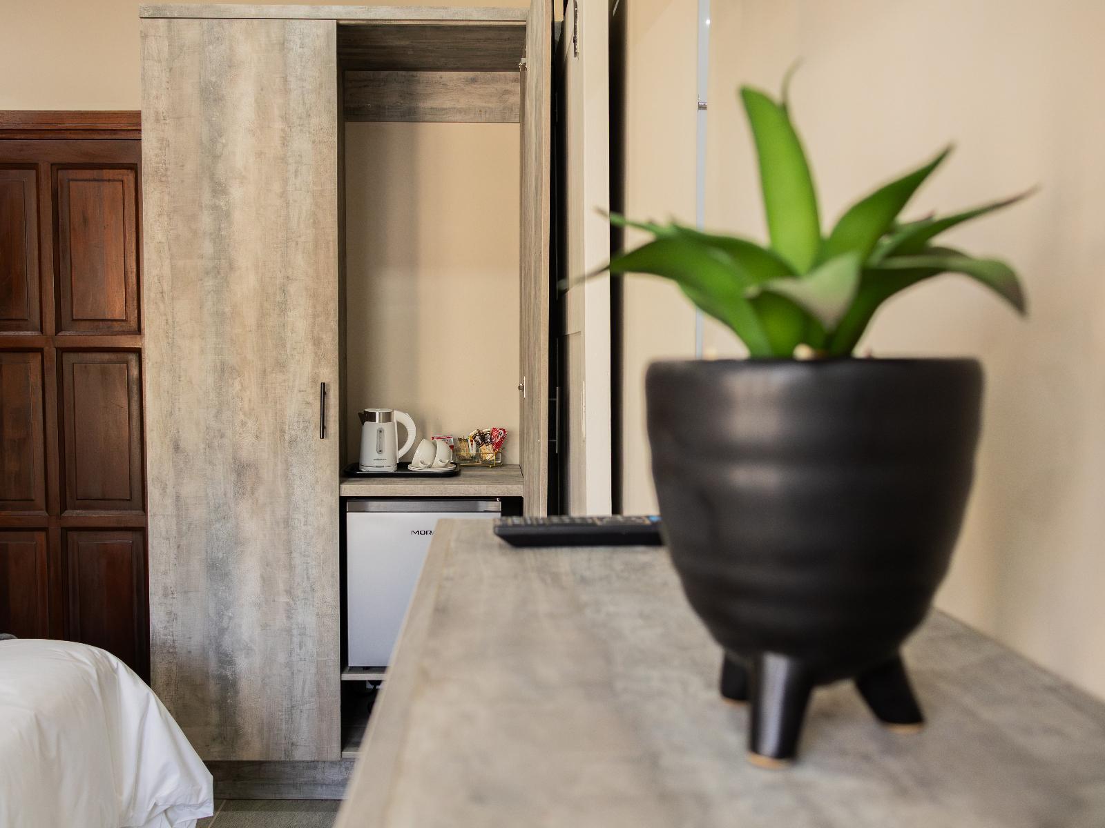 8 On Penny Guesthouse