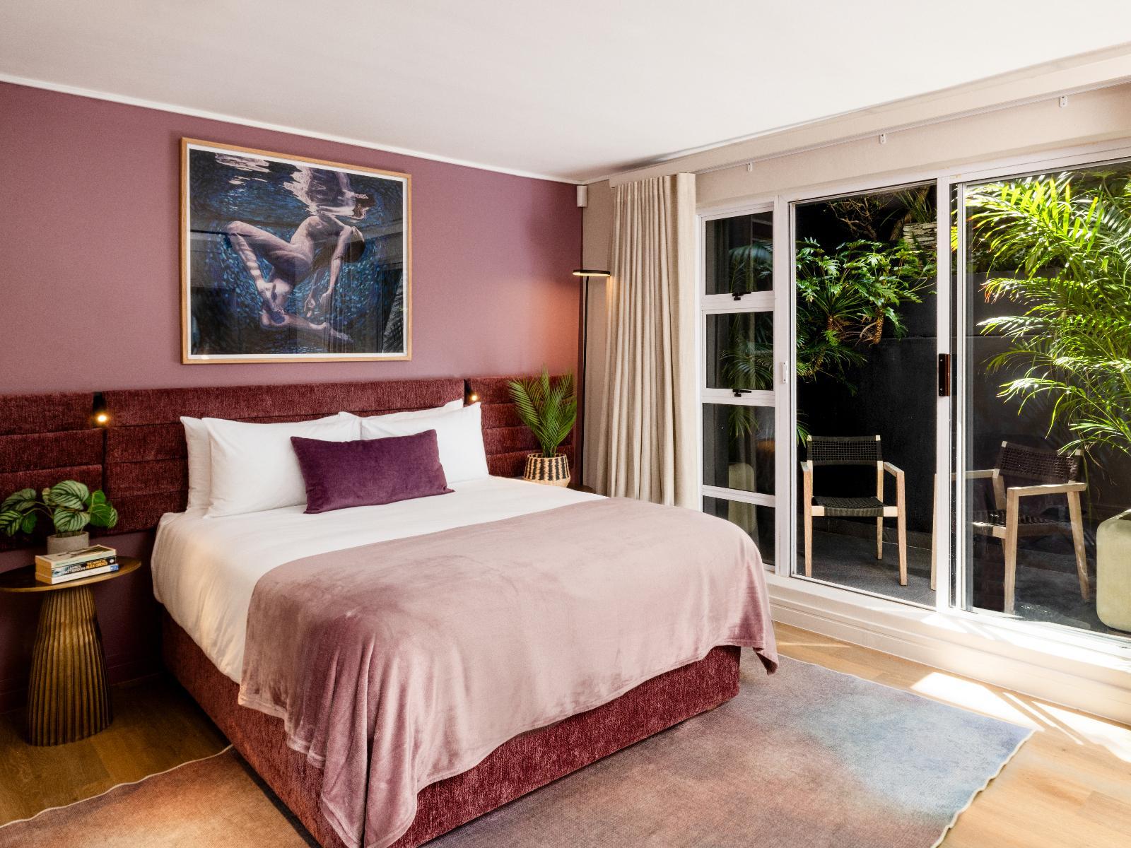 Photo of the whole room - Room