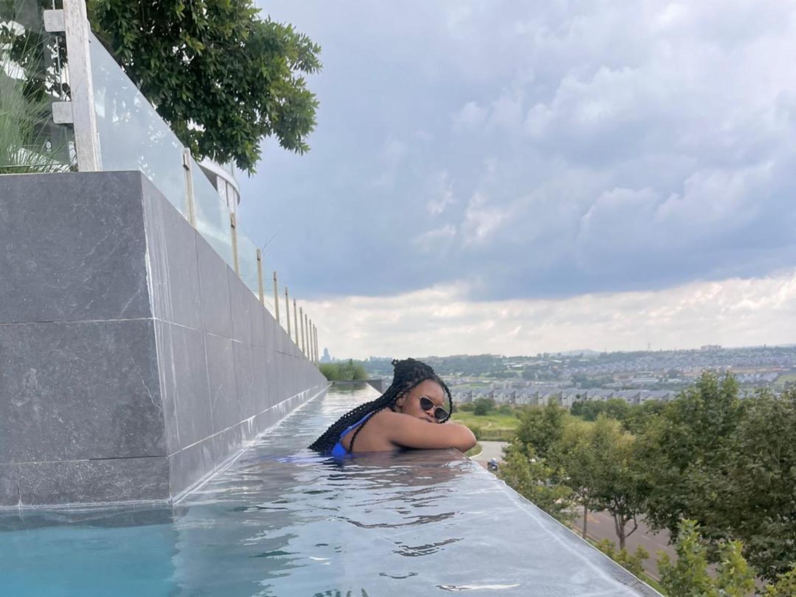 Ellipse Luxury Apartment