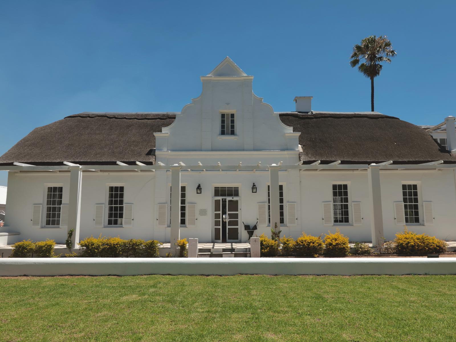 Robertson Manor *****