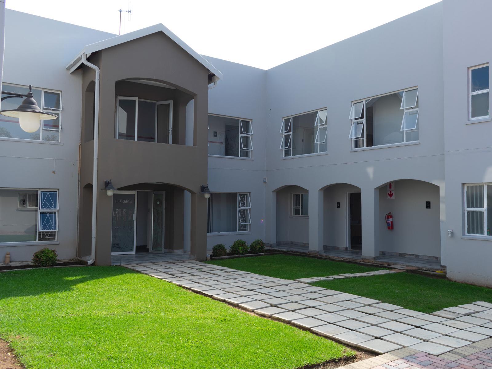 Lasaro Guest Lodge