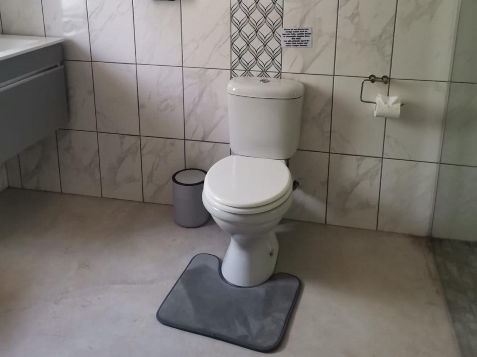 Springbokkie- Marloth Park Getaway, Roomtype 1: Toilet Springbokkie- Marloth Park Getaway, Roomtype 1: Toilet
