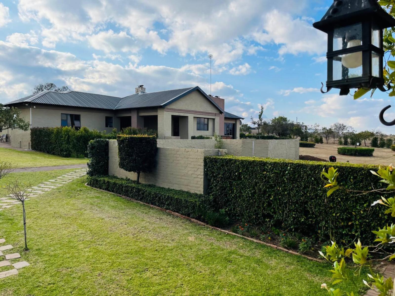 Skyfall Country Estate