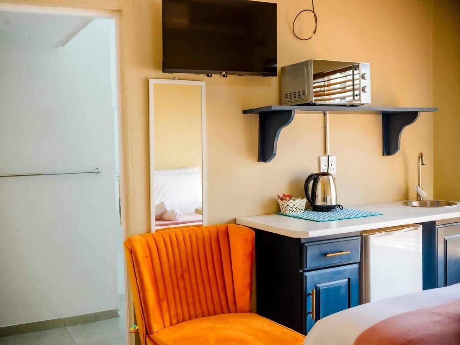 Makay's Guest House