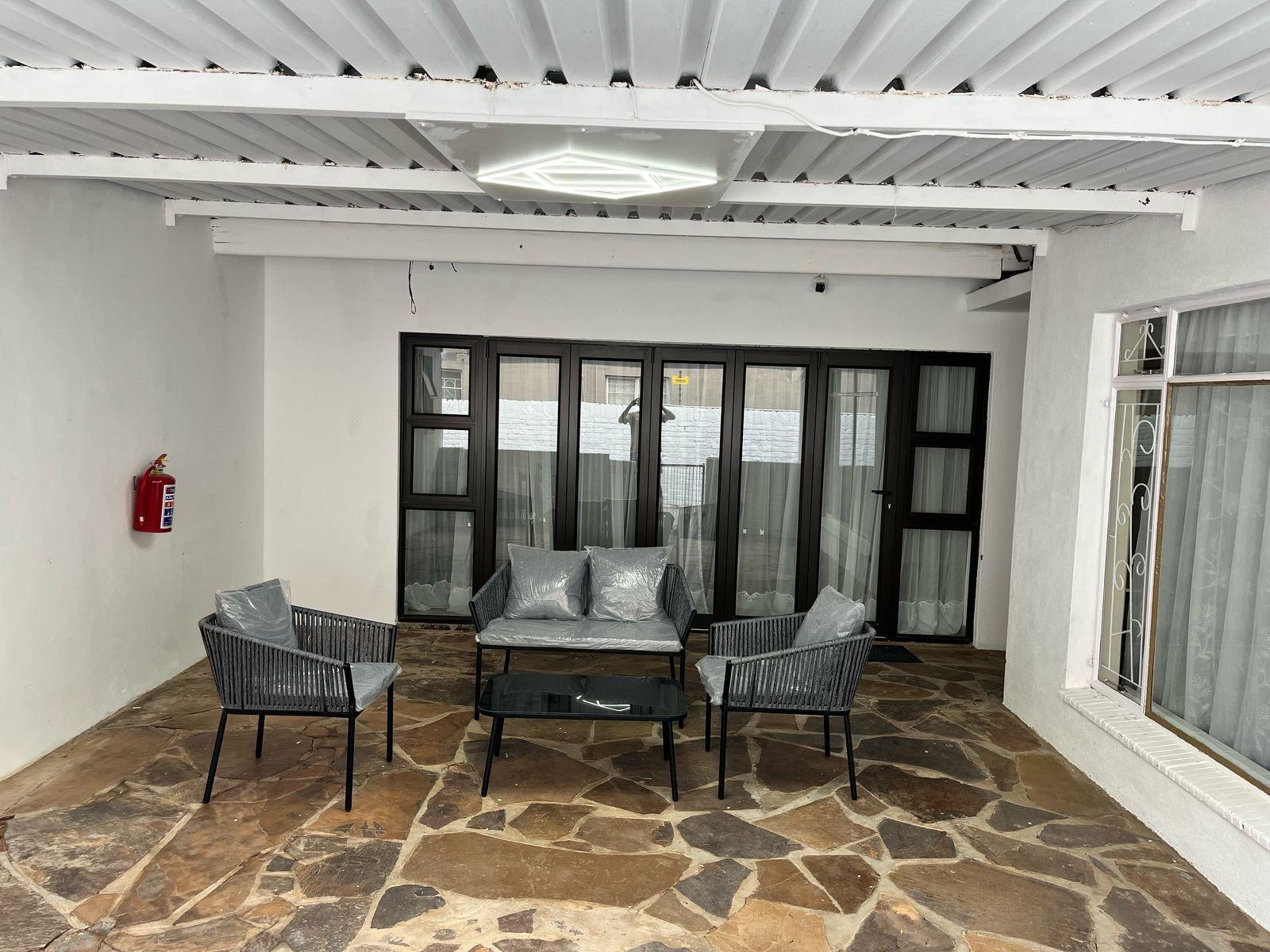 Makay's Guest House