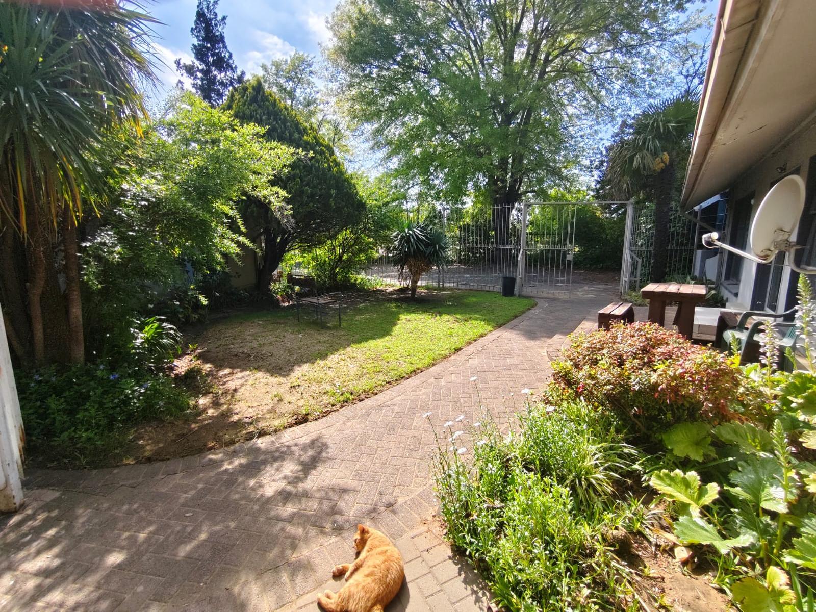 Manya Guest Lodge