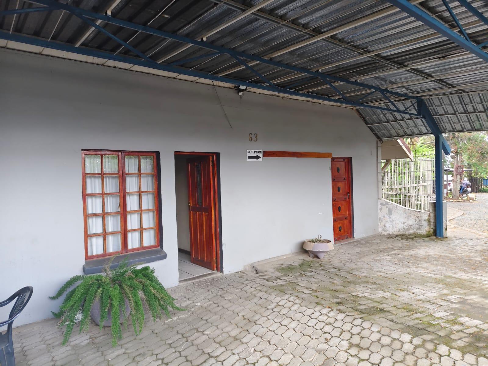 Manya Guest Lodge