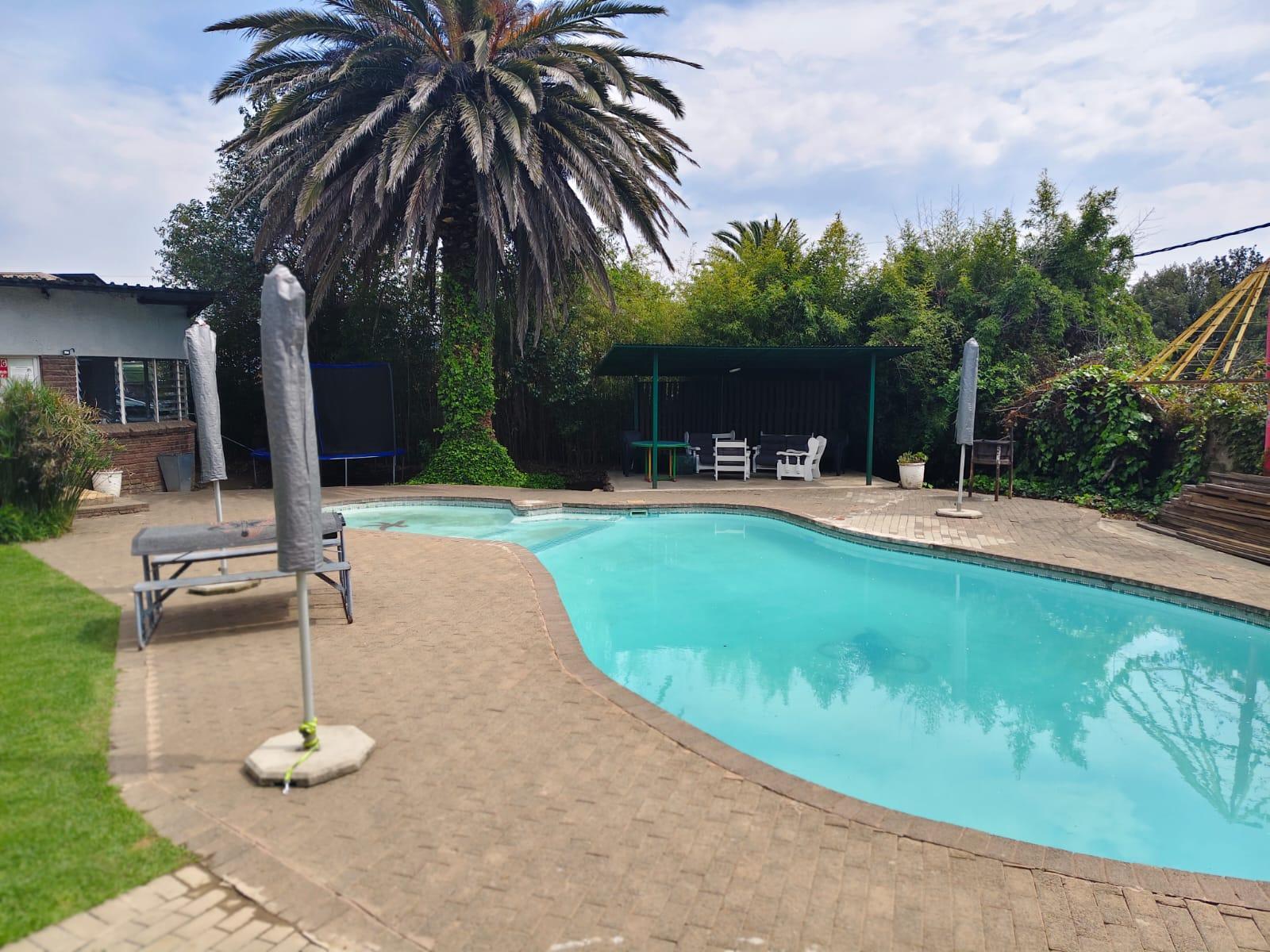 Manya Guest Lodge