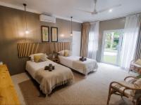 Standard Twin Room with Pool Access