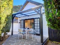 Bee's Cottage