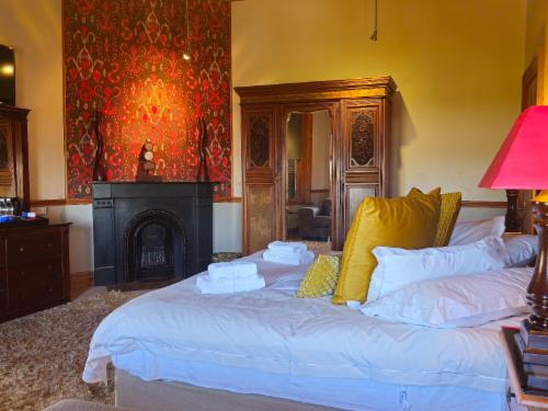 Wilton Manor - Deluxe King Double Room