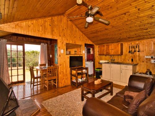 2 Gecko Lodge