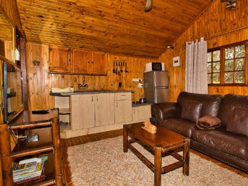 2 Gecko Lodge