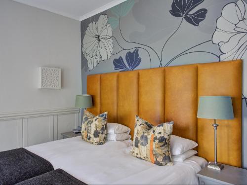Courtyard Twin Room
