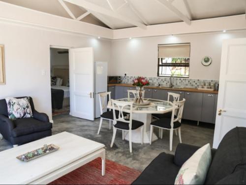 Family Self-Catering Unit : Room 1 & 2