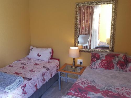 Room 10 Ground 1x Double & 1x Single