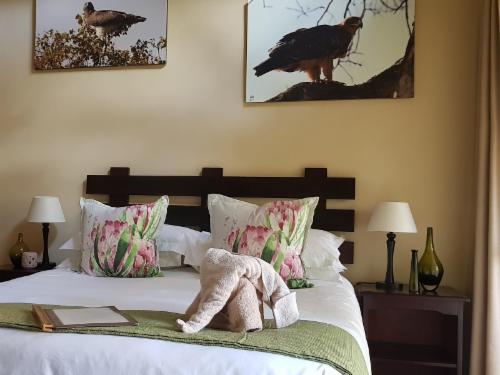 Room 5 Queen size bed room extra length