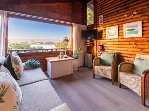 Skylark Chalet