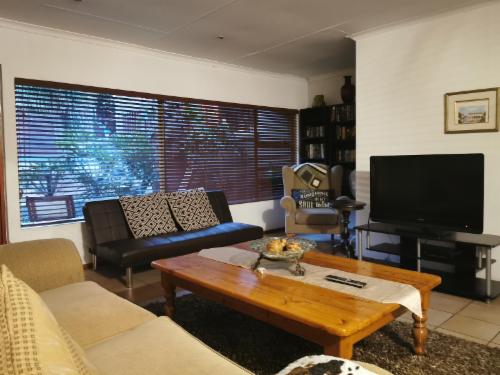 Garden Cottage 1