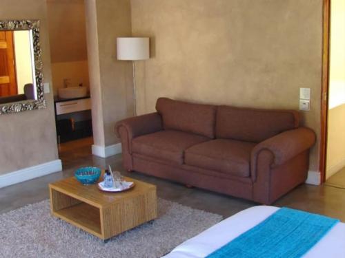 Comfort Room Lions Head View (II)