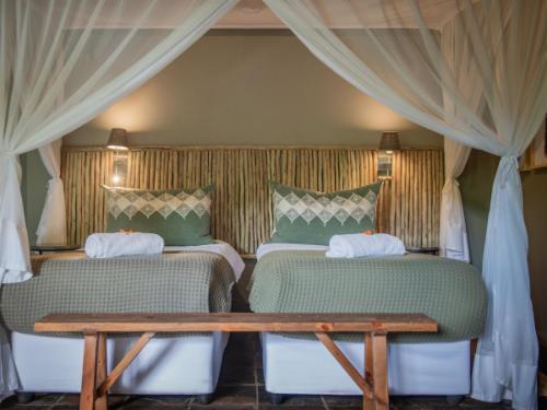 Deluxe Room 6