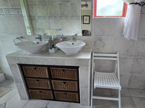 Double room upstairs with balcony -1